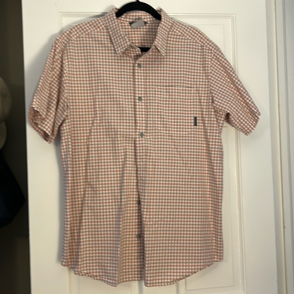 ❌SOLD❌ Columbia Men’s Short Sleeve Button Down Shirt Red Check Plaid